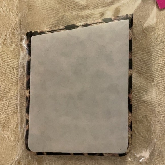 Betsey Johnson Stick On Phone Ring Wallet Leopard - Picture 5 of 6